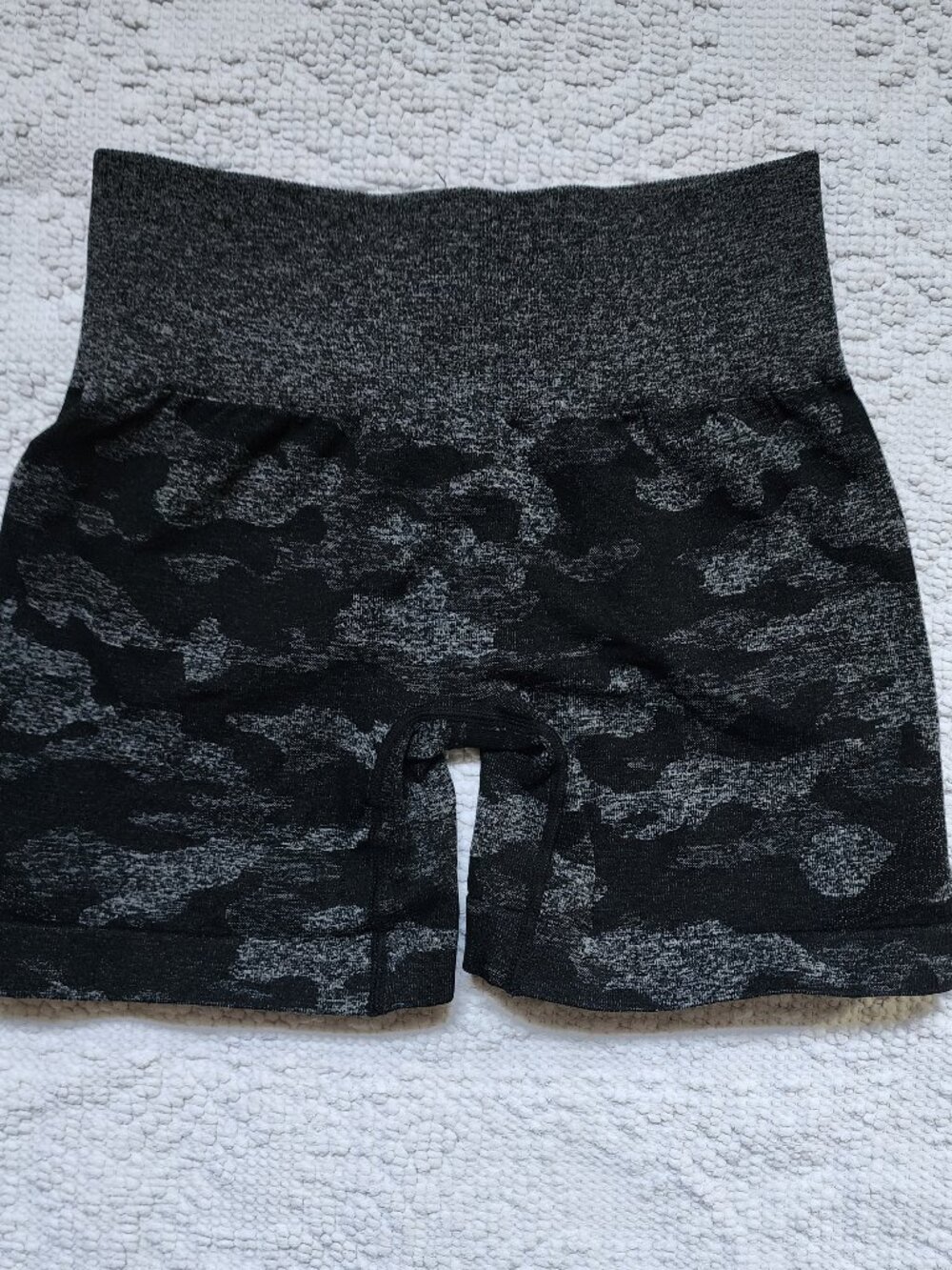 Women's Camo Compression Shorts Gray Black High Waisted Scrunch Butt Small